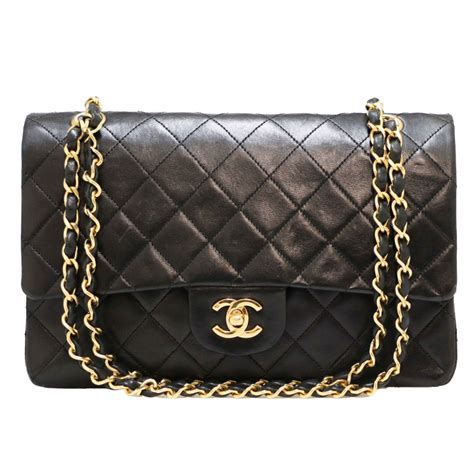 chanel classique medium